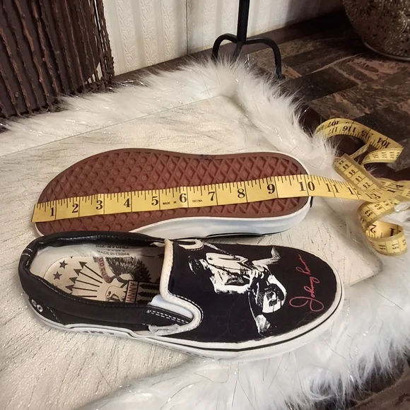 Vans + Johnny Ramone Graphic Signature Black Classic Shoes Unisex M6.5, W8 - Picture 16 of 16